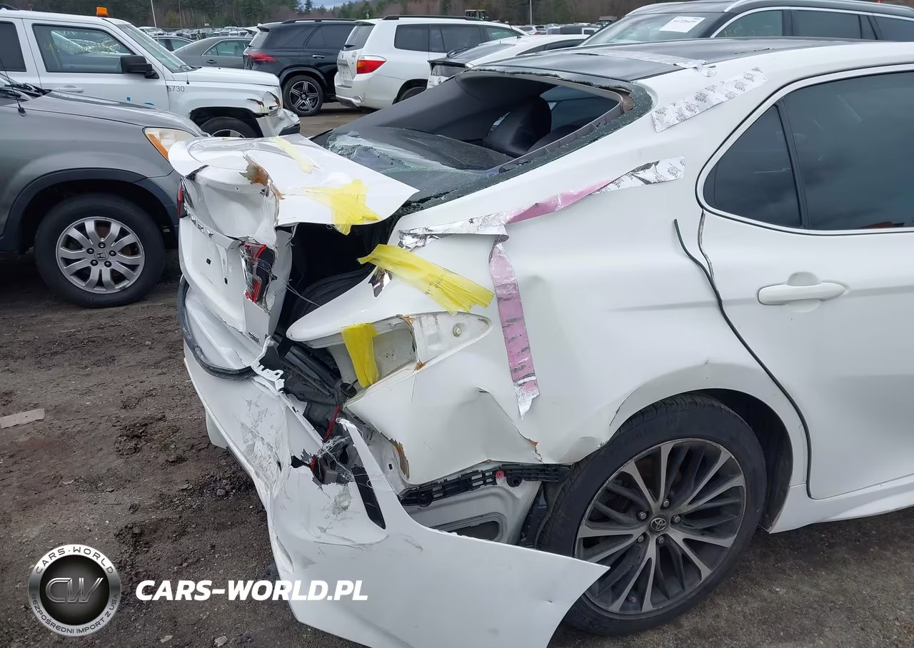 2018 Toyota Camry Se VIN:JTNB11HK4J3047626 - 21