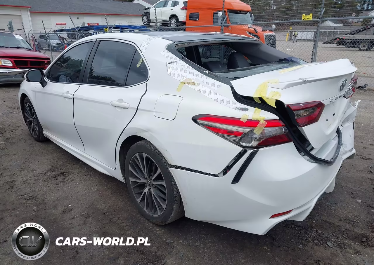 2018 Toyota Camry Se VIN:JTNB11HK4J3047626 - 3