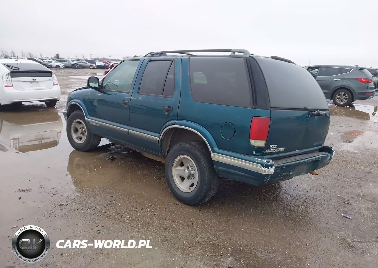 1996 Chevrolet Blazer VIN:1GNCS13W6T2285980 - 3