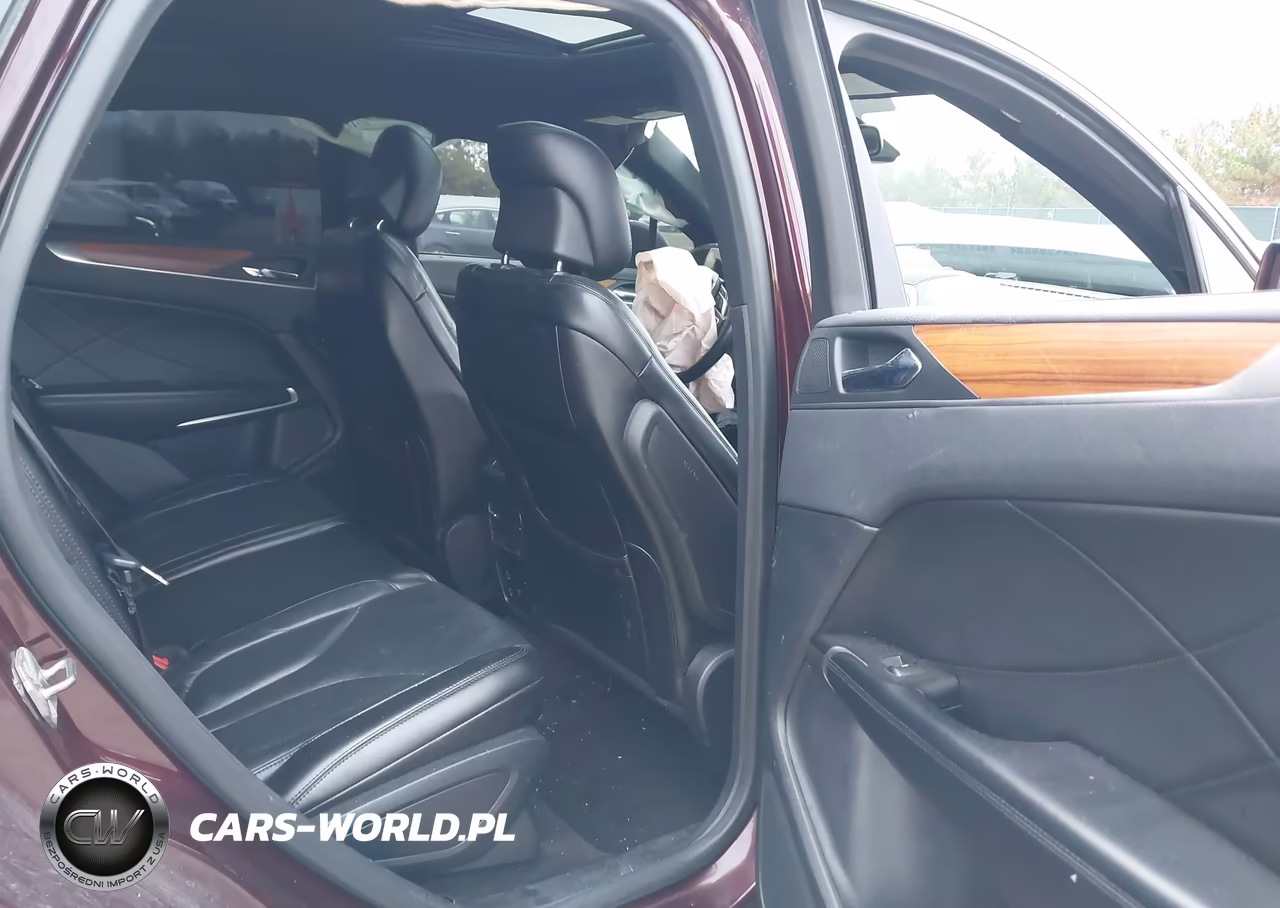 2019 Lincoln Mkc Reserve VIN:5LMCJ3D97KUL44241 - 8