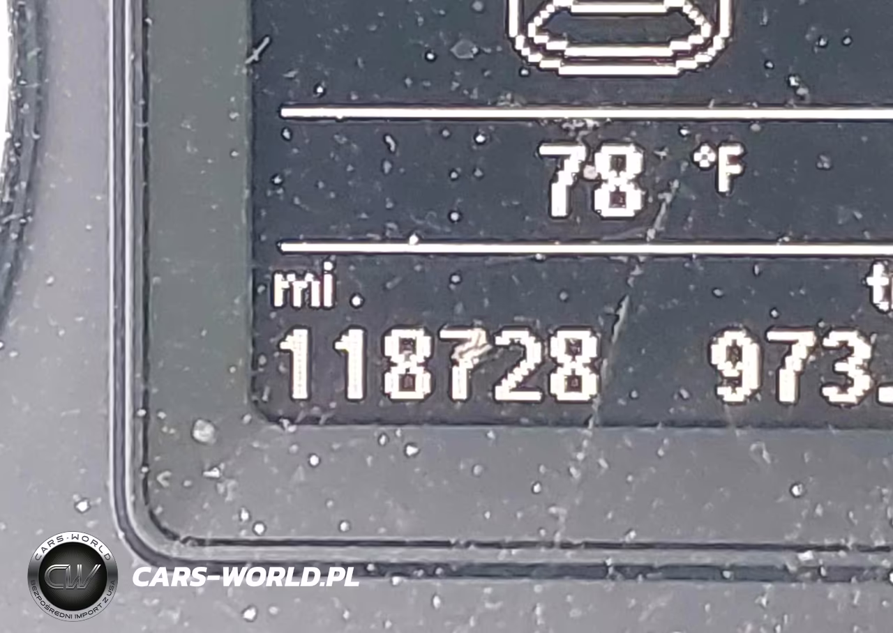 2017 Volkswagen Tiguan 2.0T Wolfsburg Edition VIN:WVGSV7AX7HK035063 - 16