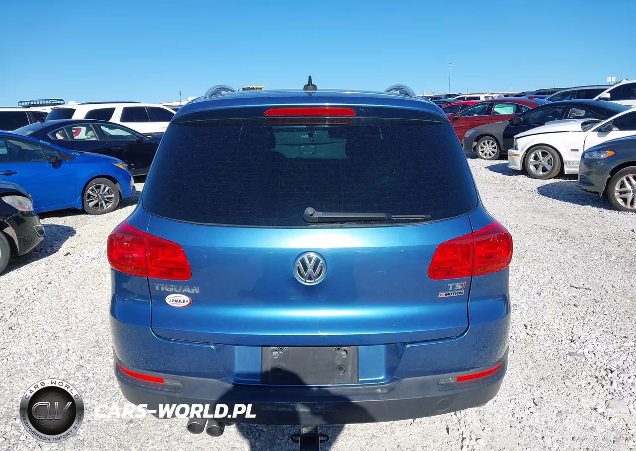 2017 Volkswagen Tiguan 2.0T Wolfsburg Edition VIN:WVGSV7AX7HK035063 - 17