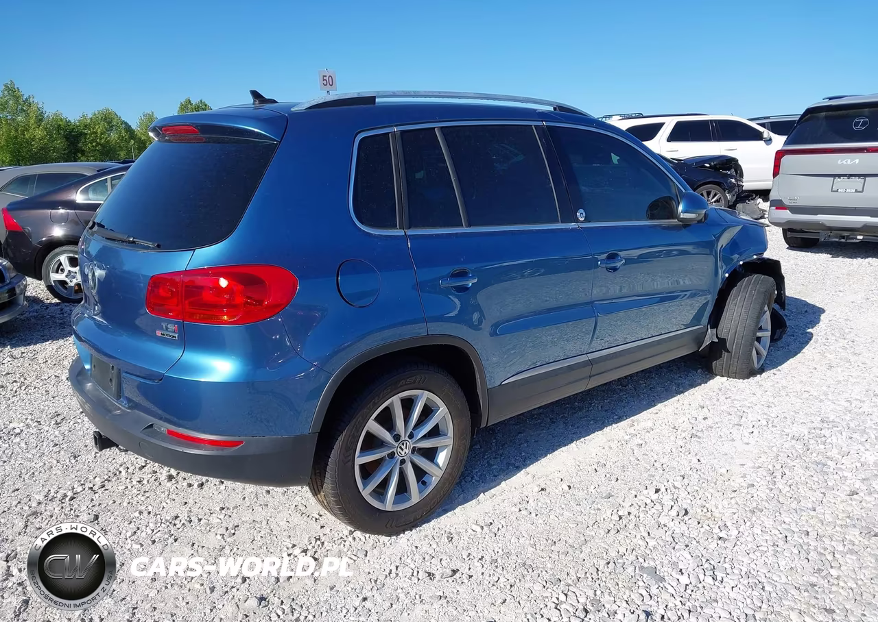 2017 Volkswagen Tiguan 2.0T Wolfsburg Edition VIN:WVGSV7AX7HK035063 - 4