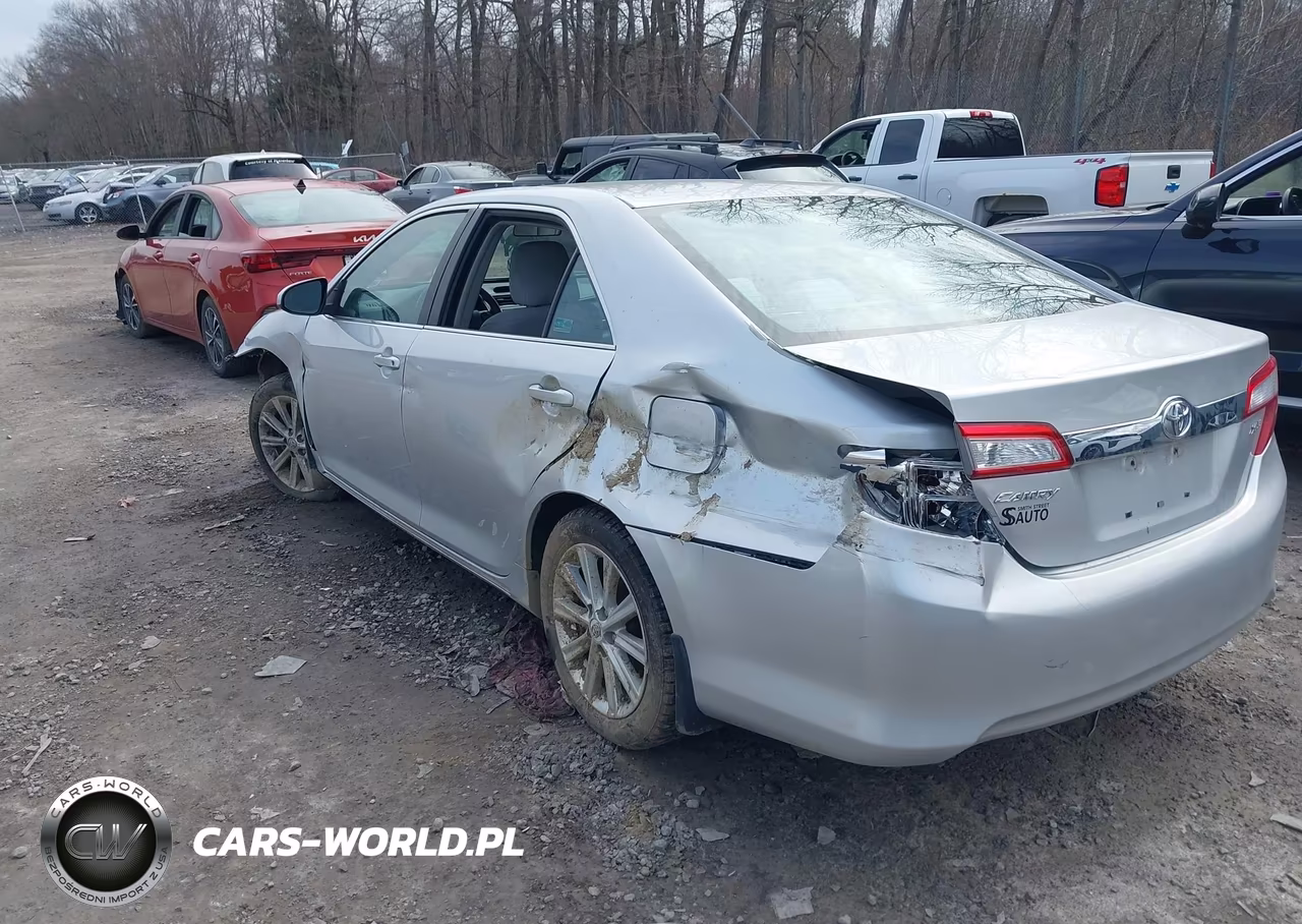 2012 Toyota Camry Xle VIN:4T4BF1FK8CR215730 - 3