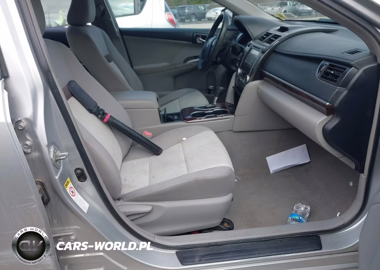 2012 Toyota Camry Xle VIN:4T4BF1FK8CR215730 - 5