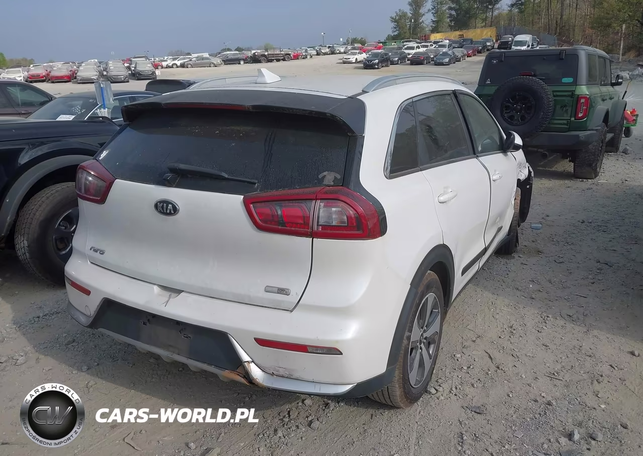 2018 Kia Niro Lx VIN:KNDCB3LC4J5171482 - 4