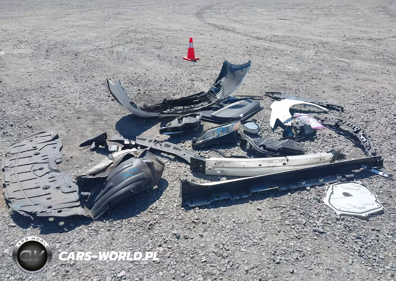 2018 Toyota Camry L VIN:4T1B11HK2JU052284 - 12