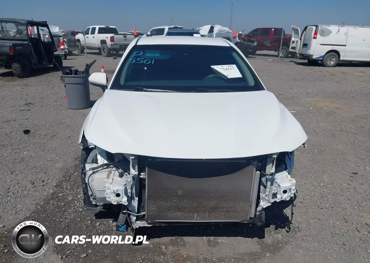 2018 Toyota Camry L VIN:4T1B11HK2JU052284 - 13