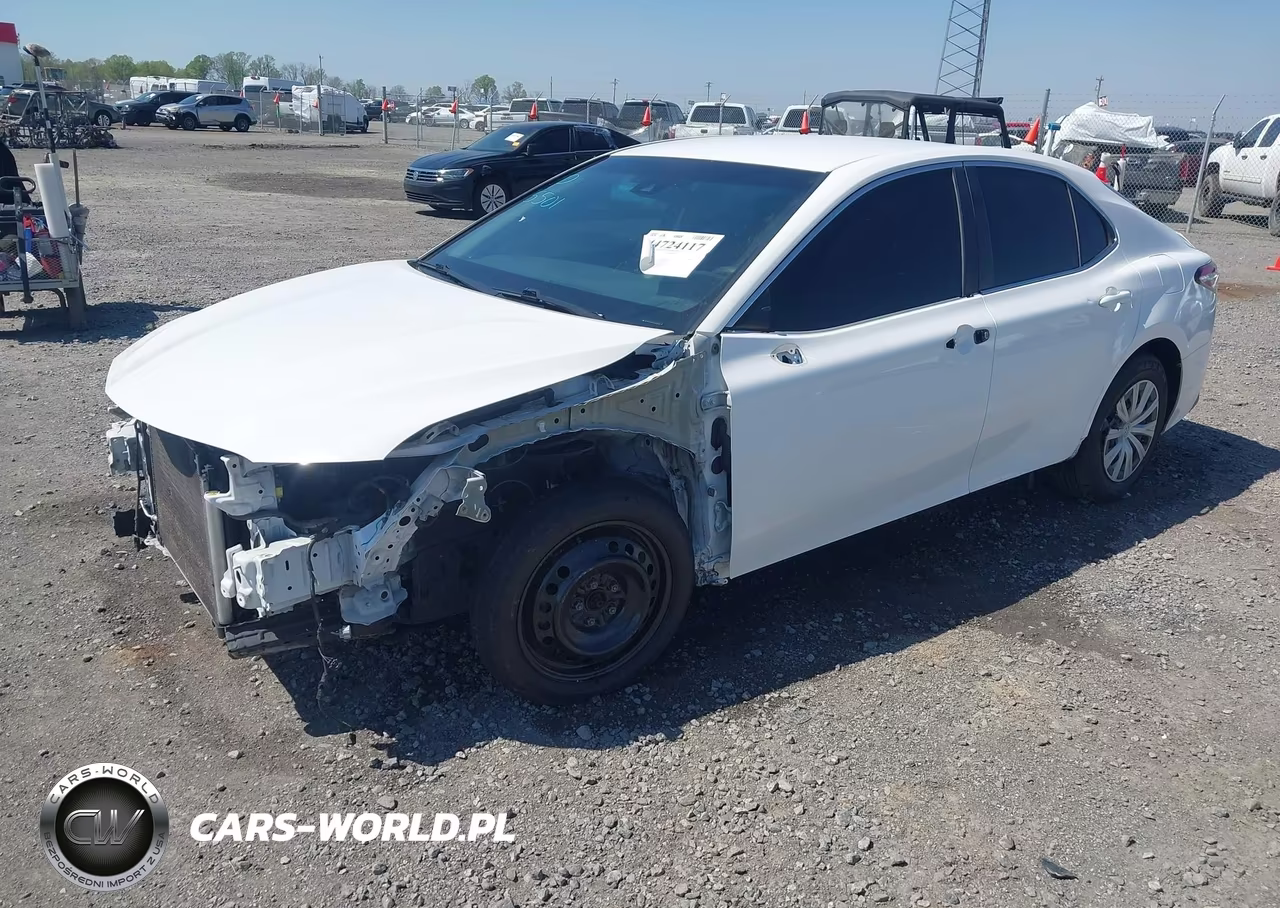 2018 Toyota Camry L VIN:4T1B11HK2JU052284 - 2