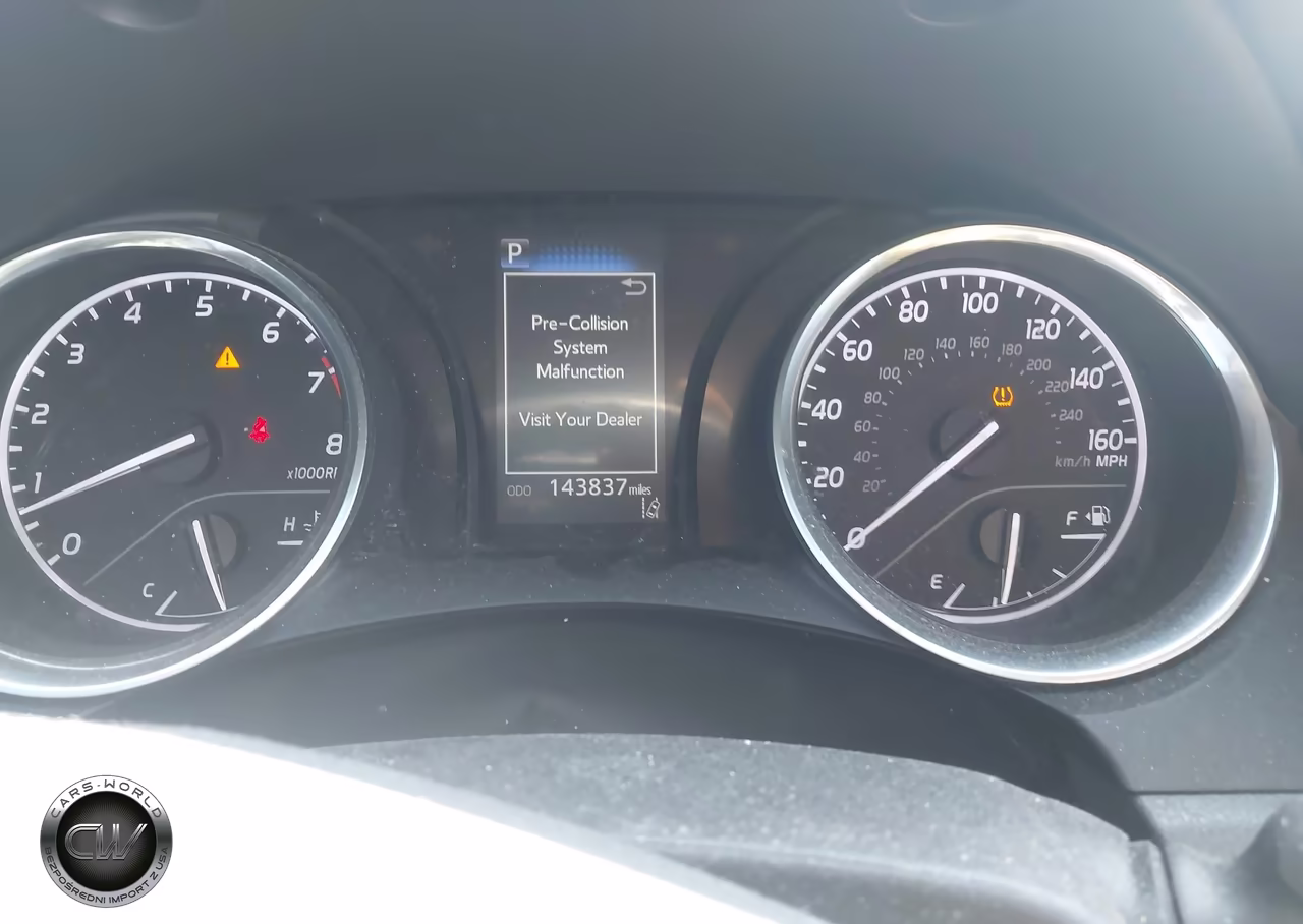 2018 Toyota Camry L VIN:4T1B11HK2JU052284 - 7