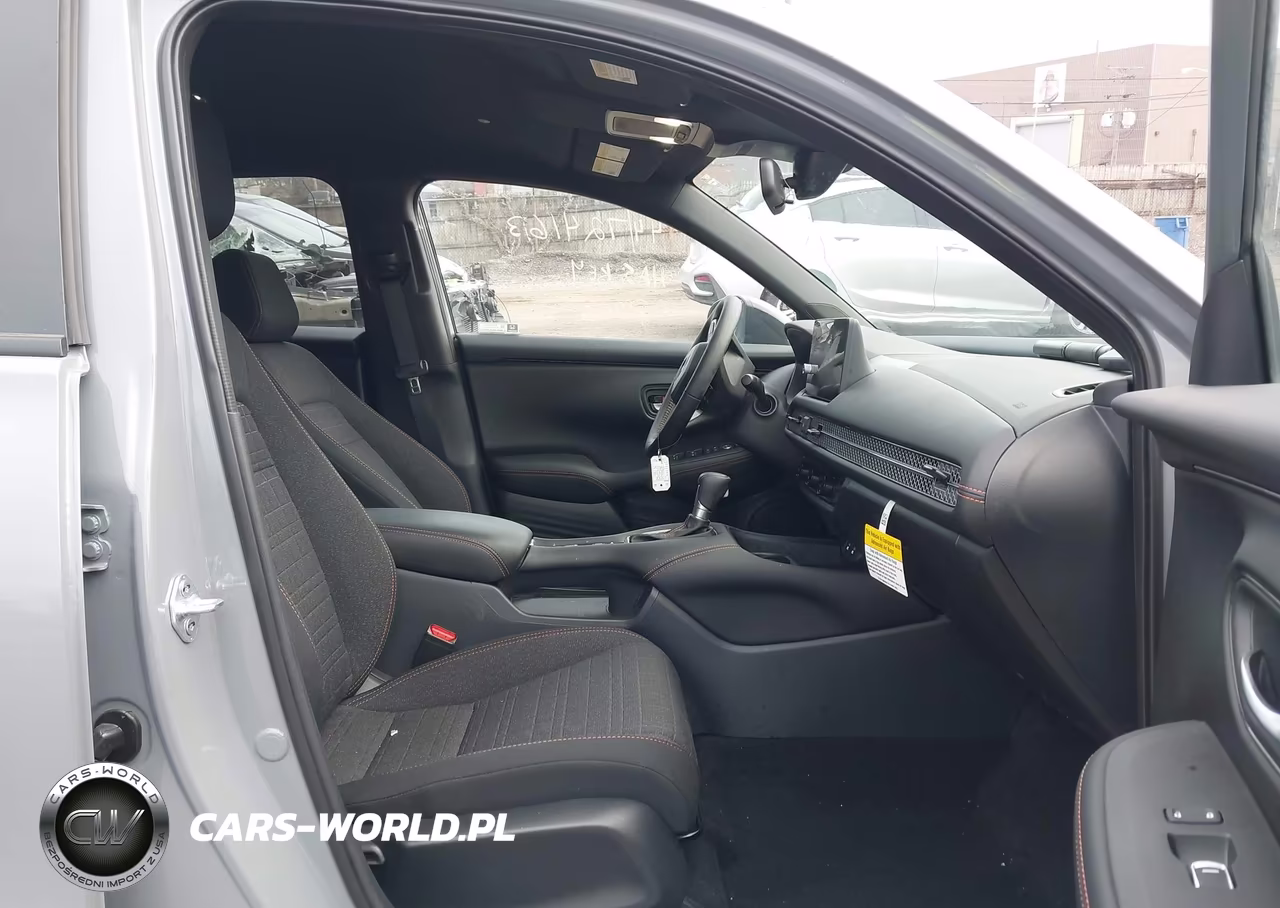 2026 Honda Hr-V Awd Sport VIN:3CZRZ2H50TM751488 - 5