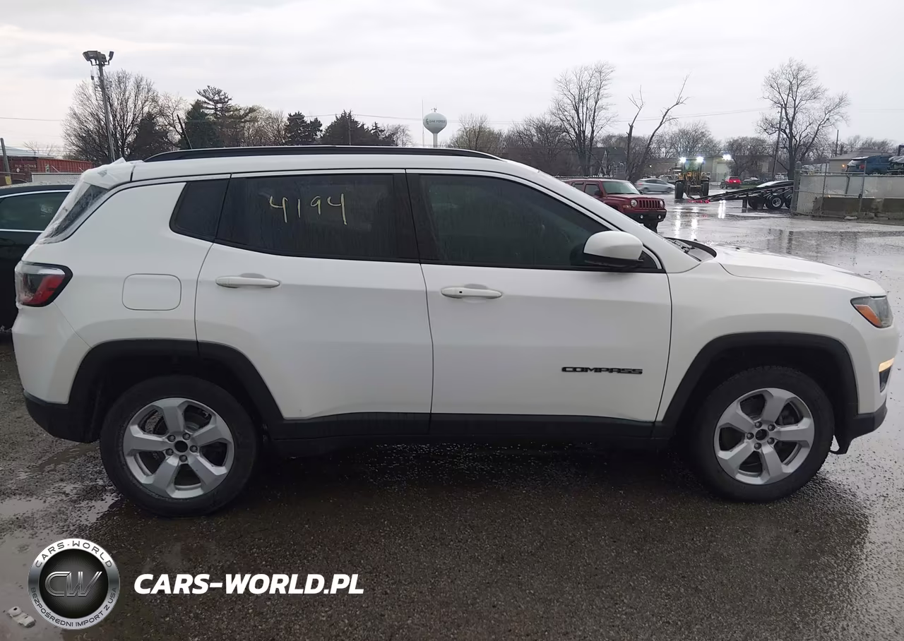 2018 Jeep Compass Latitude Fwd VIN:3C4NJCBB3JT356174 - 13