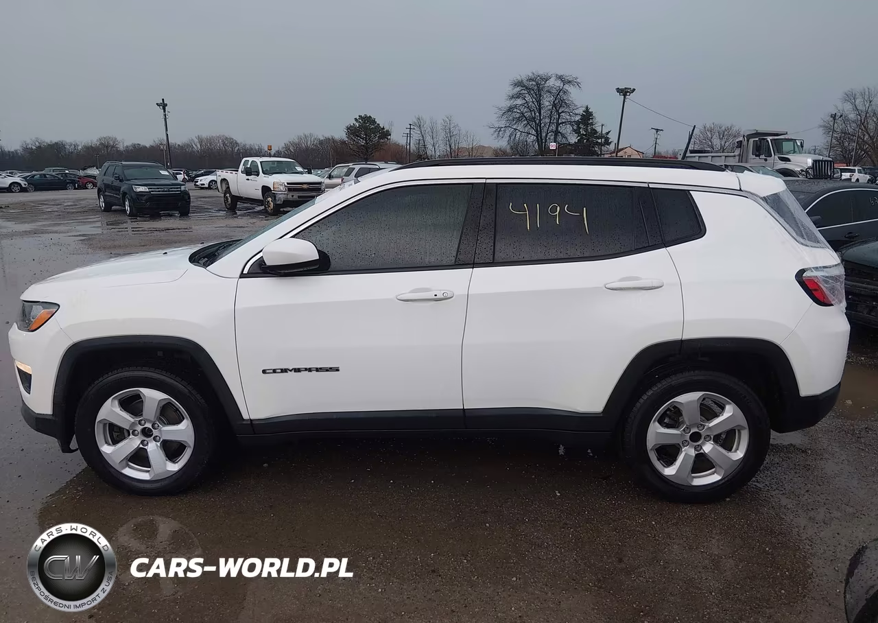 2018 Jeep Compass Latitude Fwd VIN:3C4NJCBB3JT356174 - 14