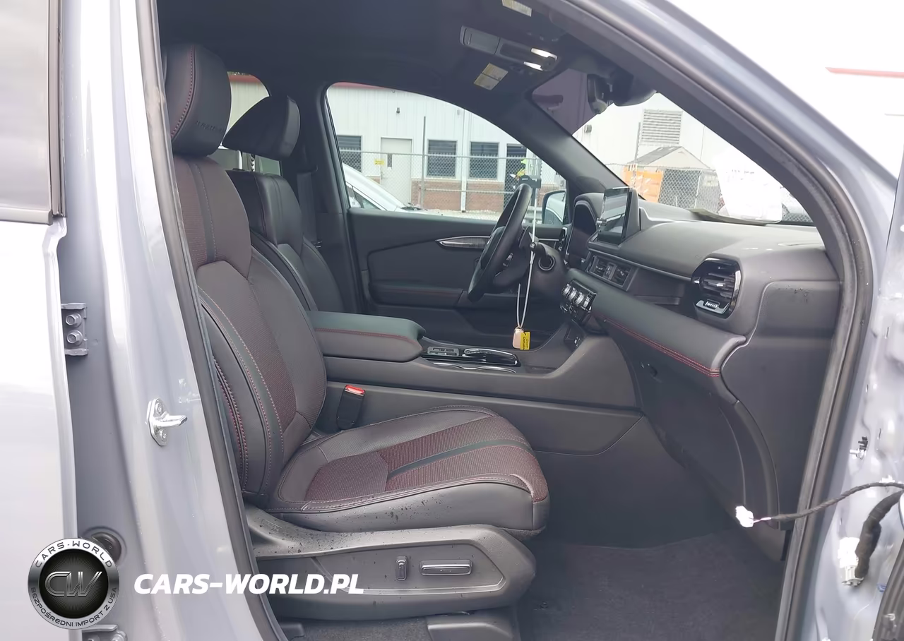 2025 Honda Pilot Black Edition VIN:5FNYG1H94SB124493 - 5