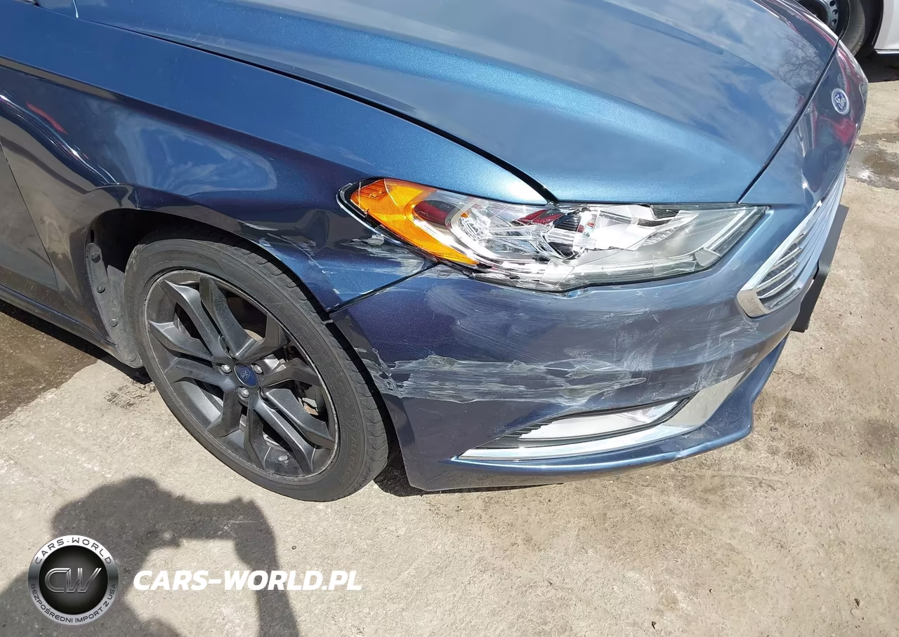 2018 Ford Fusion S VIN:3FA6P0G76JR256871 - 18