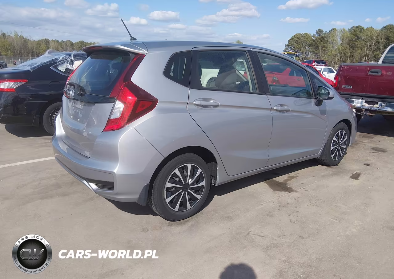 2019 Honda Fit Lx VIN:3HGGK5H46KM743714 - 4