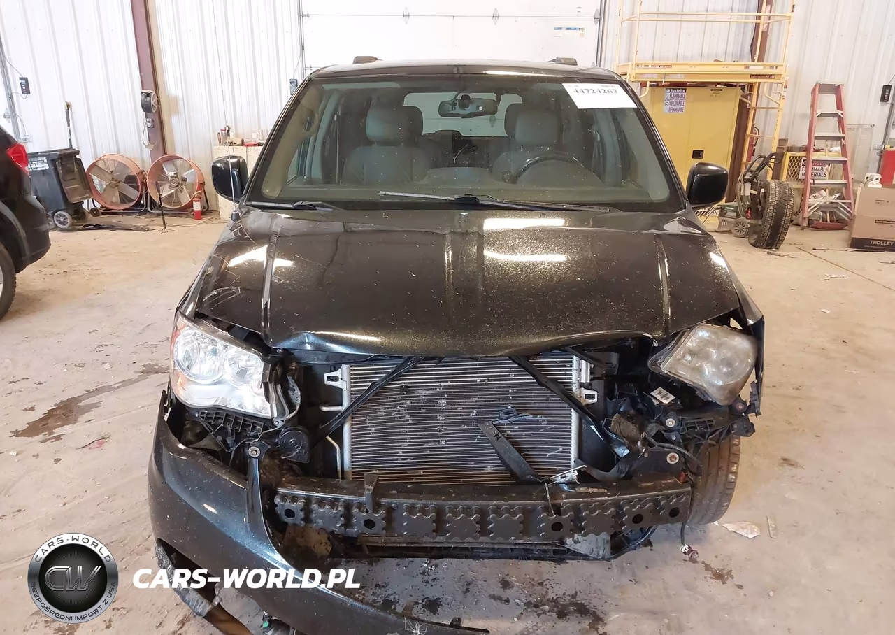 2016 Chrysler Town & Country Touring VIN:2C4RC1BG2GR291017 - 12