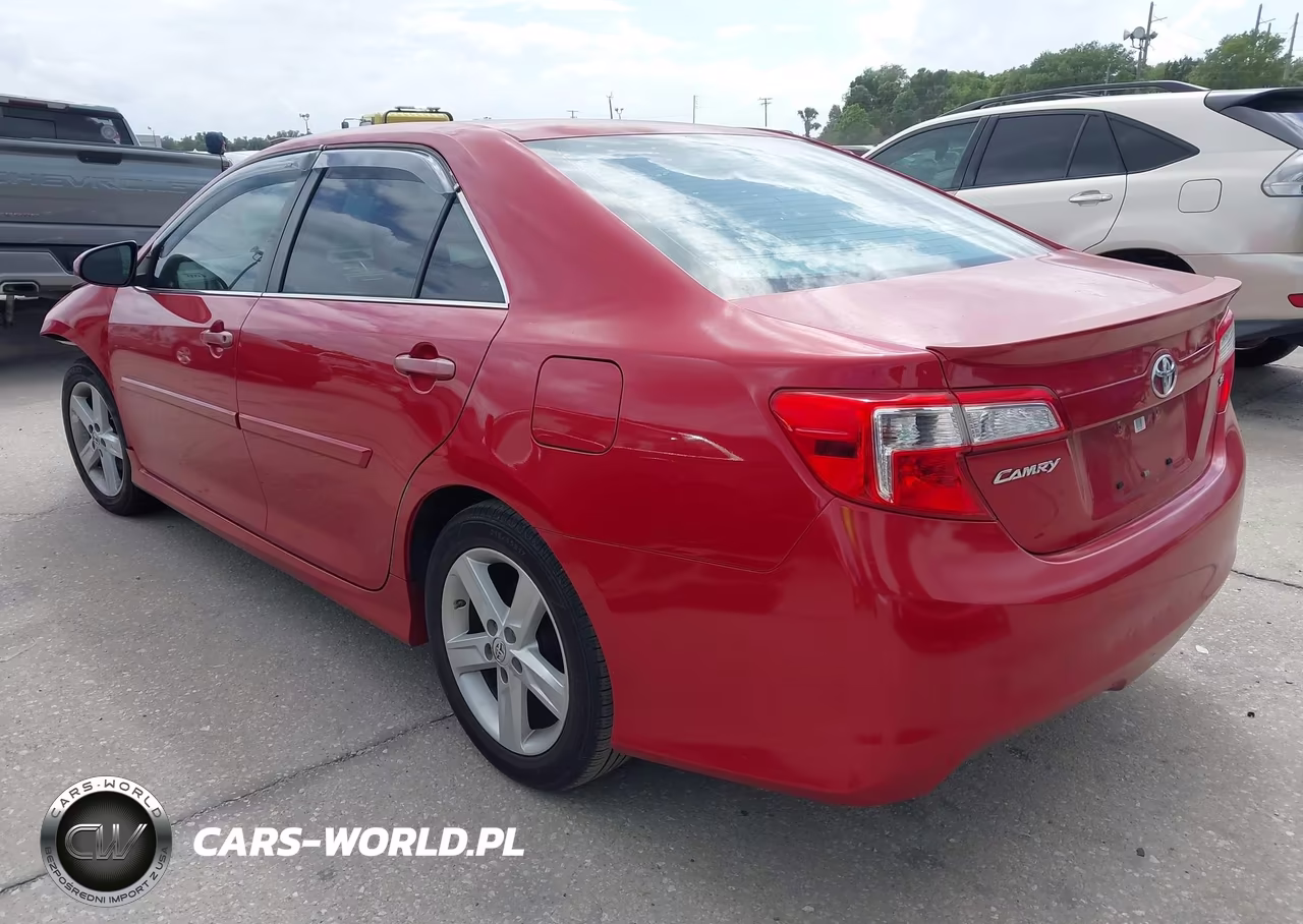 2014 Toyota Camry Se VIN:4T1BF1FK7EU764333 - 3
