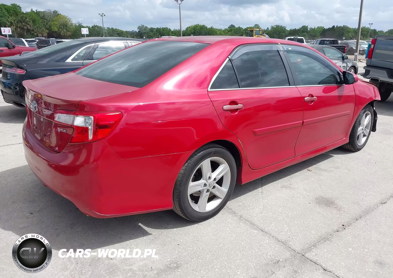 2014 Toyota Camry Se VIN:4T1BF1FK7EU764333 - 4