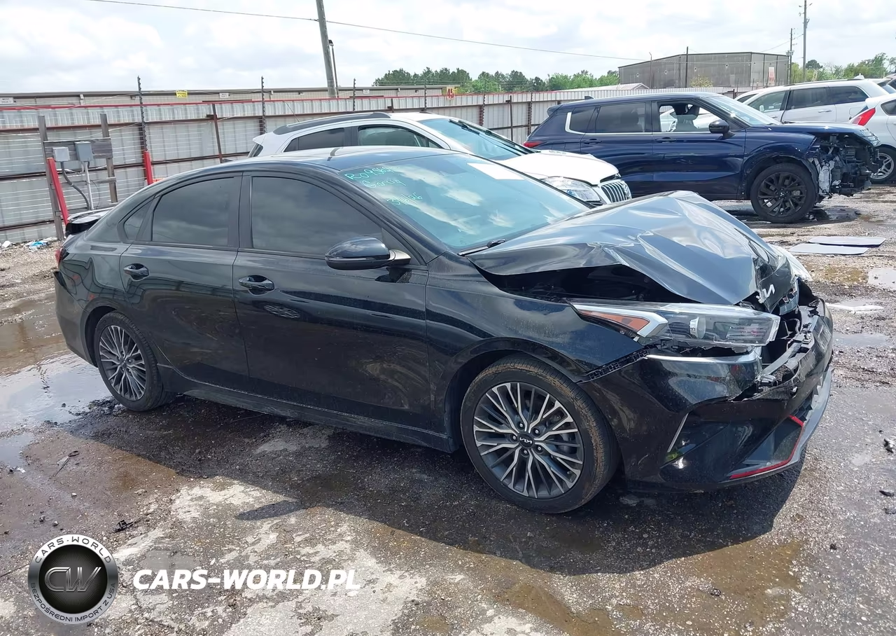 2024 Kia Forte Gt-Line VIN:3KPF54AD0RE691121 - 13
