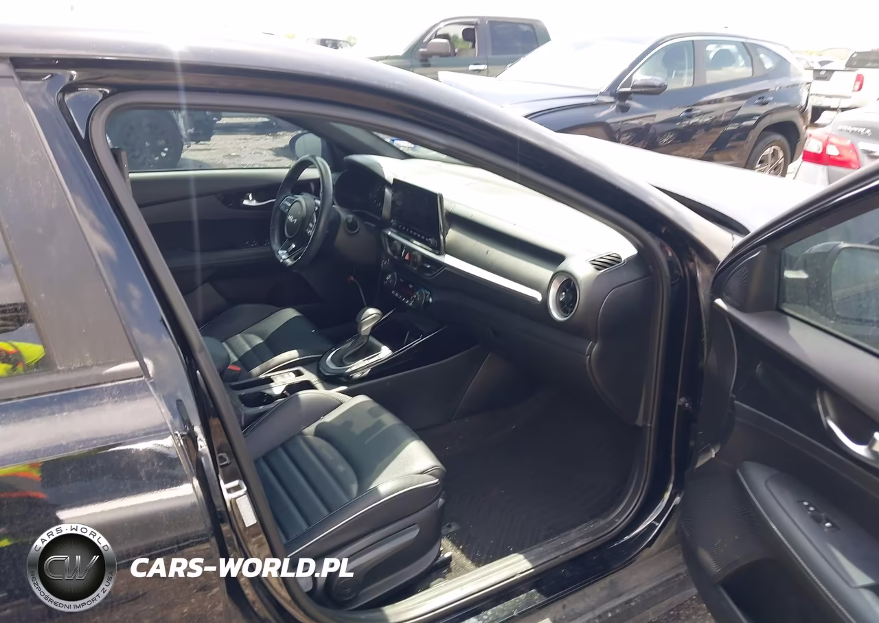 2024 Kia Forte Gt-Line VIN:3KPF54AD0RE691121 - 5
