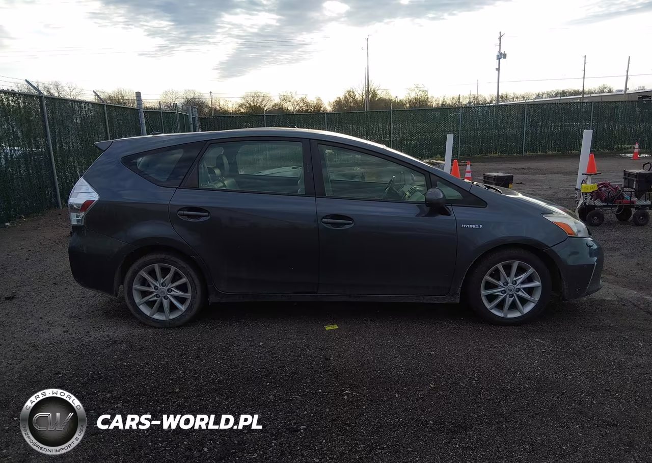 2012 Toyota Prius V Five VIN:JTDZN3EU7C3098355 - 13