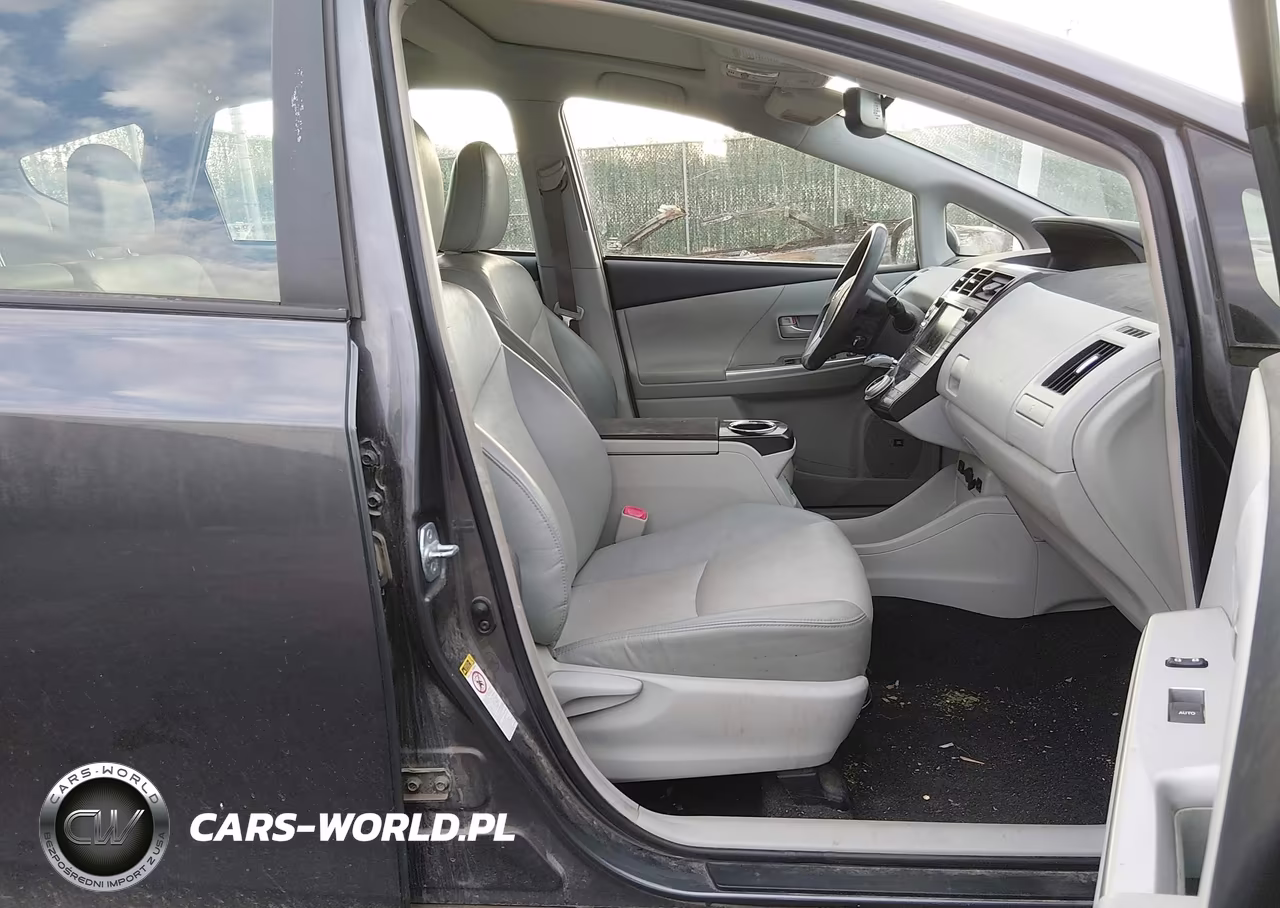2012 Toyota Prius V Five VIN:JTDZN3EU7C3098355 - 5