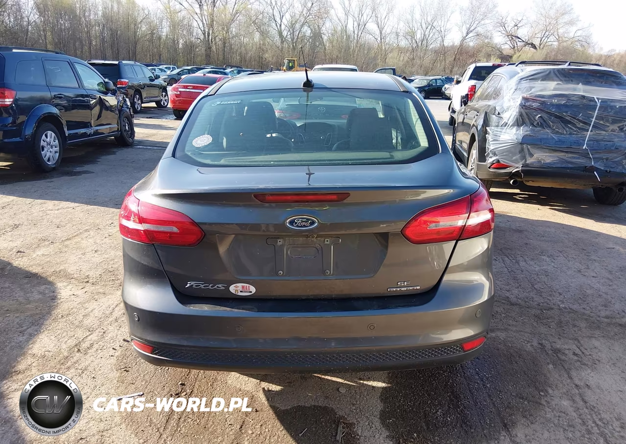 2016 Ford Focus Se VIN:1FADP3F21GL290691 - 17