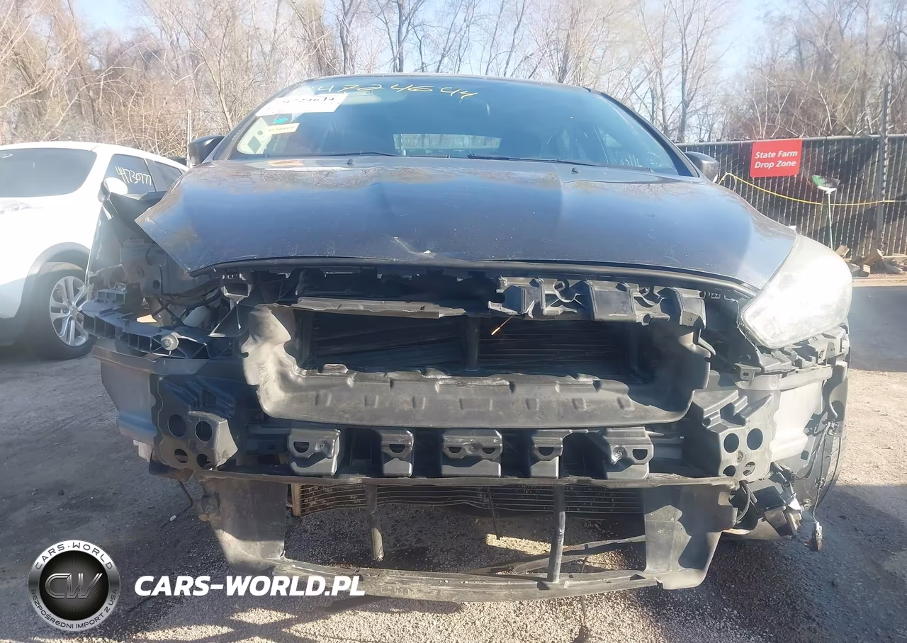 2016 Ford Focus Se VIN:1FADP3F21GL290691 - 6