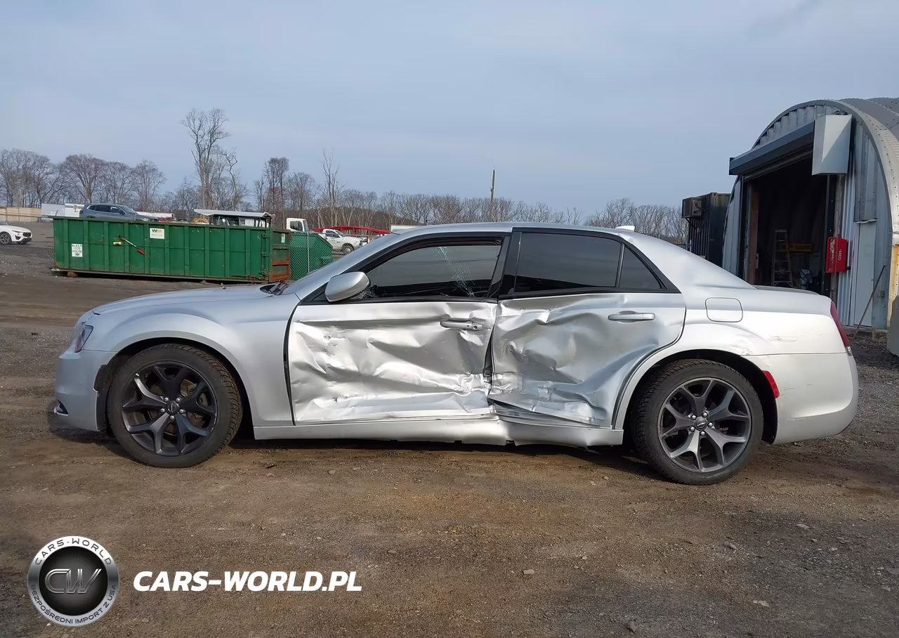 2021 Chrysler 300 300S VIN:2C3CCABG7MH532887 - 14