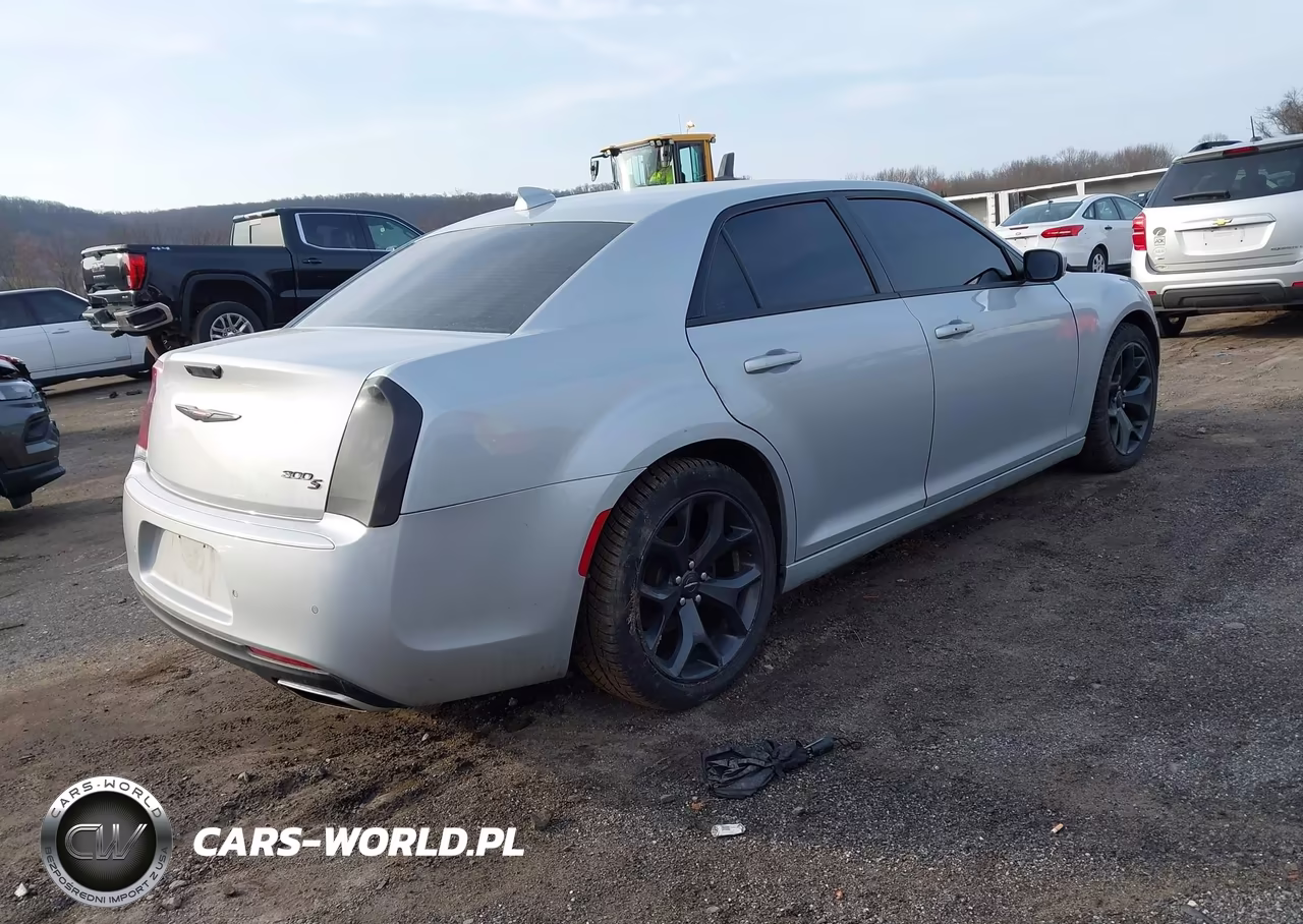 2021 Chrysler 300 300S VIN:2C3CCABG7MH532887 - 4