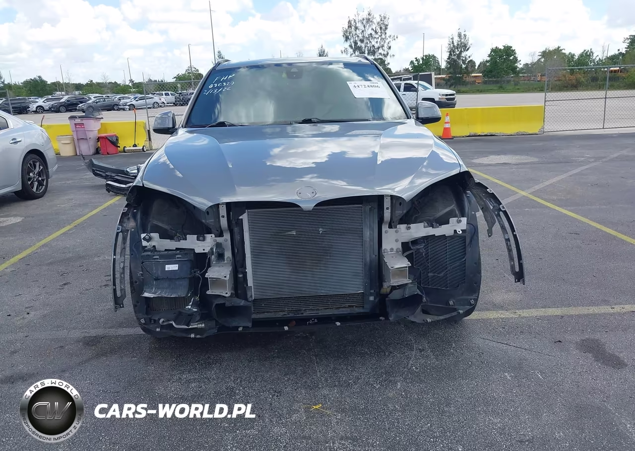 2018 BMW X5 xDrive50I VIN:5UXKR6C52JL080327 - 6