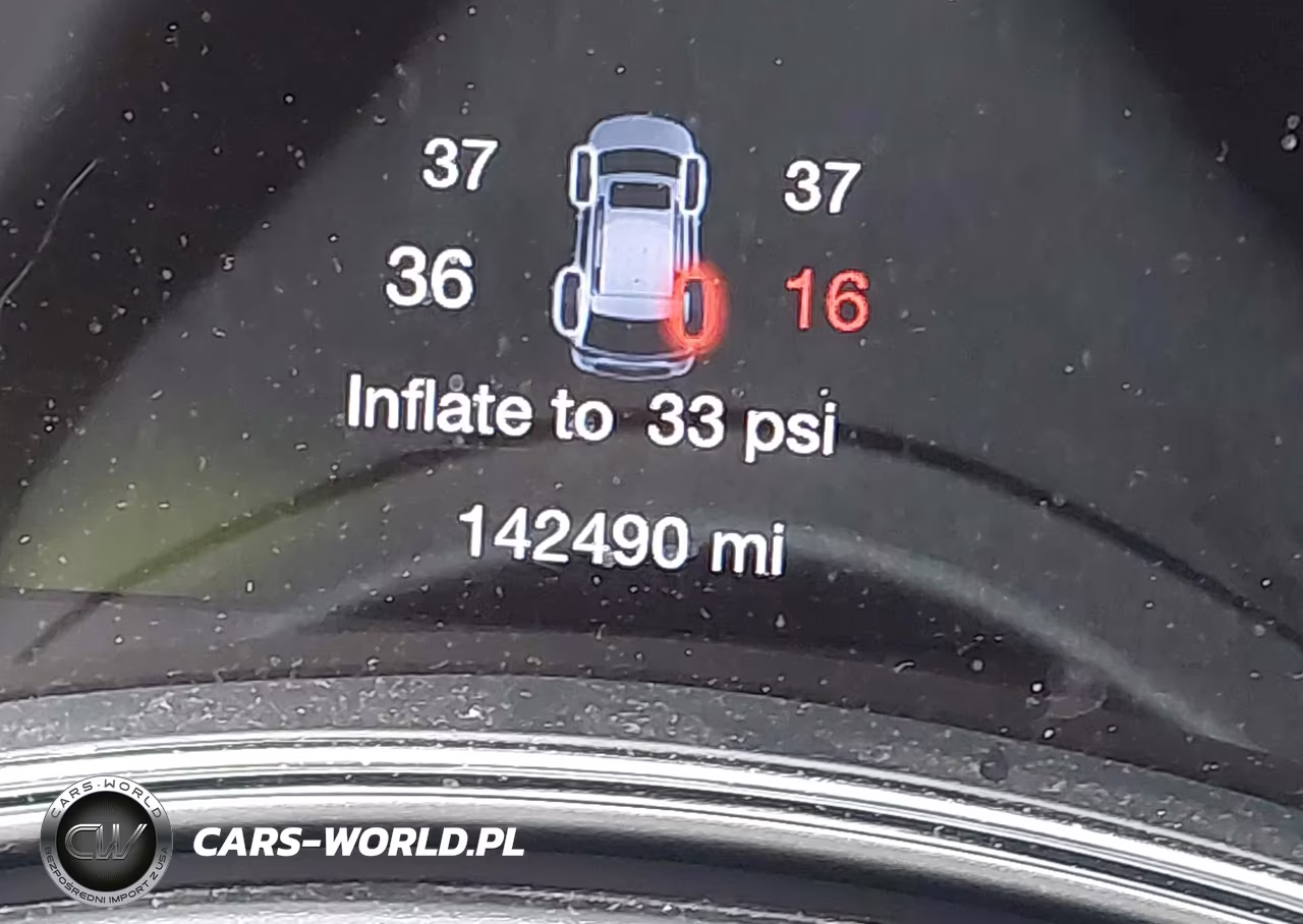 2018 Jeep Grand Cherokee Laredo E 4X4 VIN:1C4RJFAG6JC240723 - 15