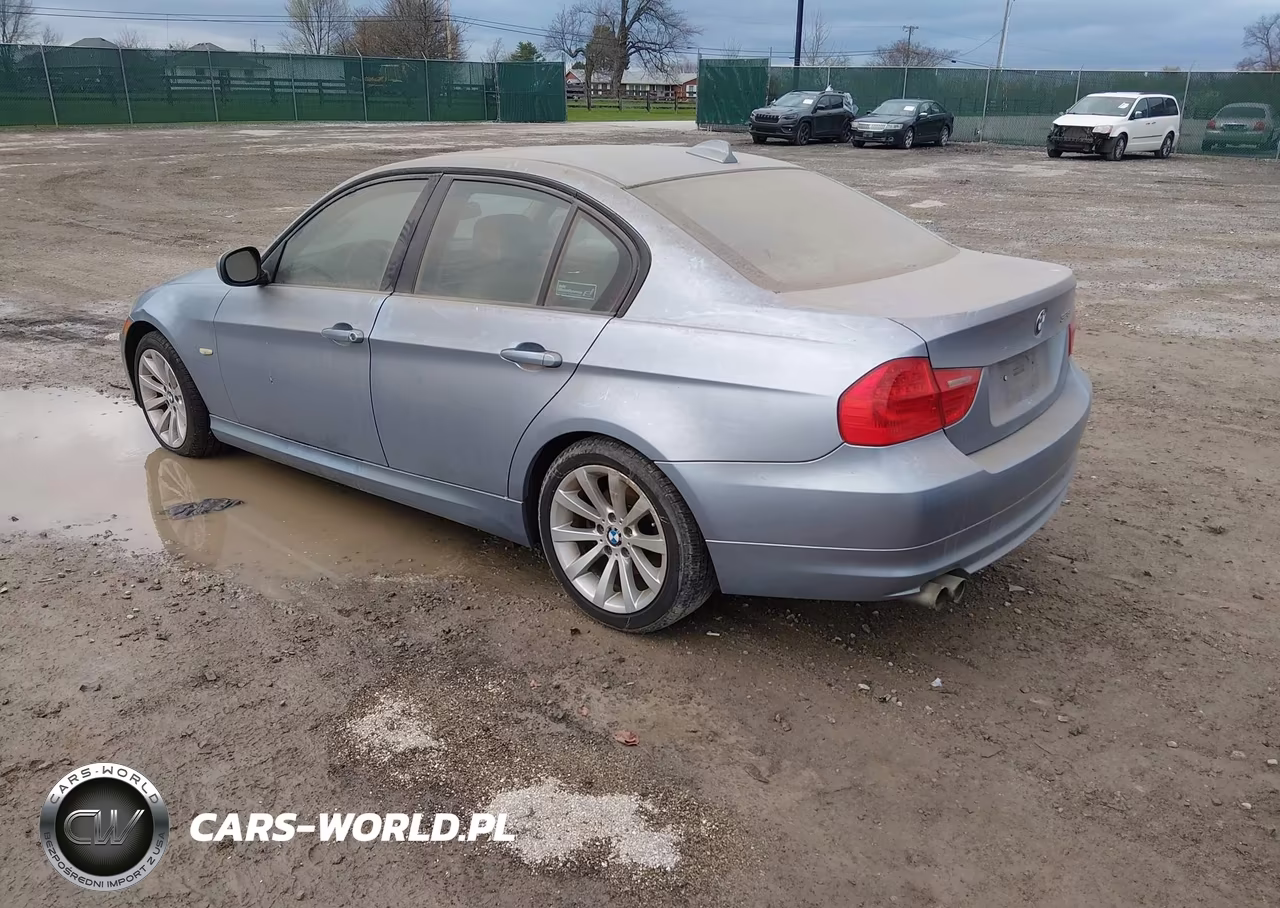 2011 BMW 328I VIN:WBAPH7G52BNM59311 - 3