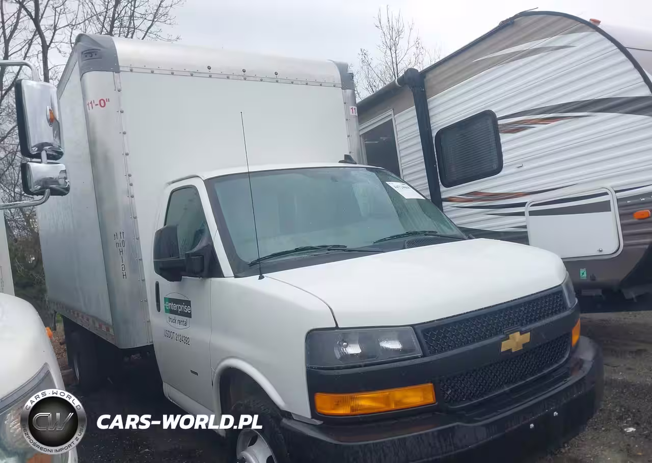 2025 Chevrolet Express Cutaway Work Van