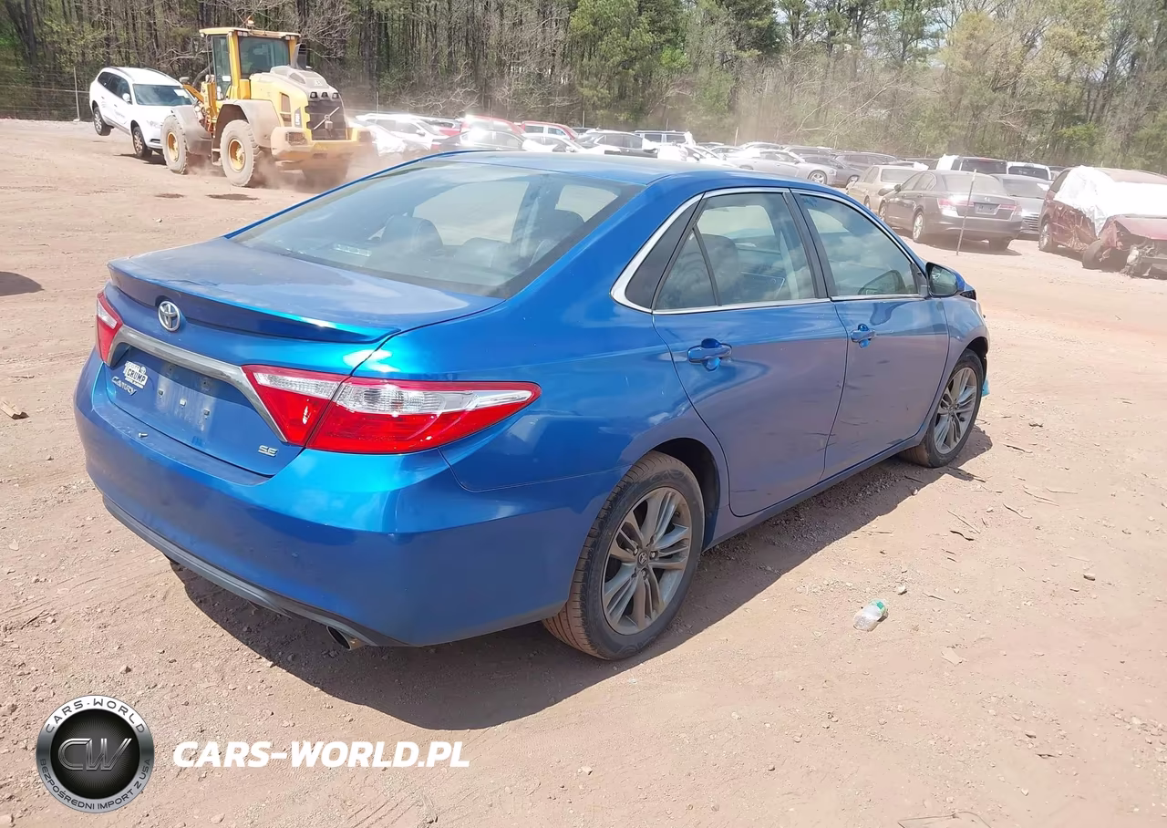 2017 Toyota Camry Se VIN:4T1BF1FK4HU620758 - 4