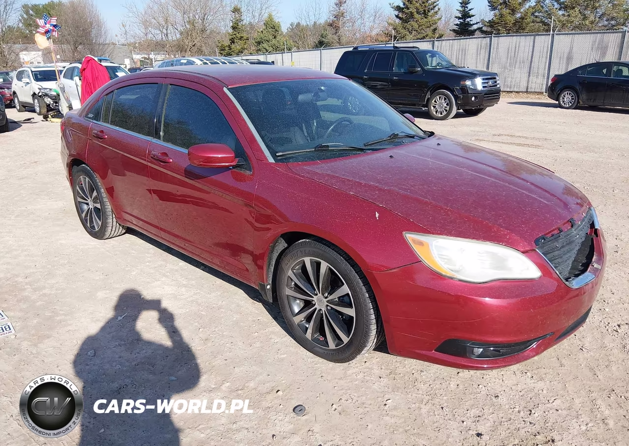 2013 Chrysler 200 Touring – zdjęcie 1 z 16