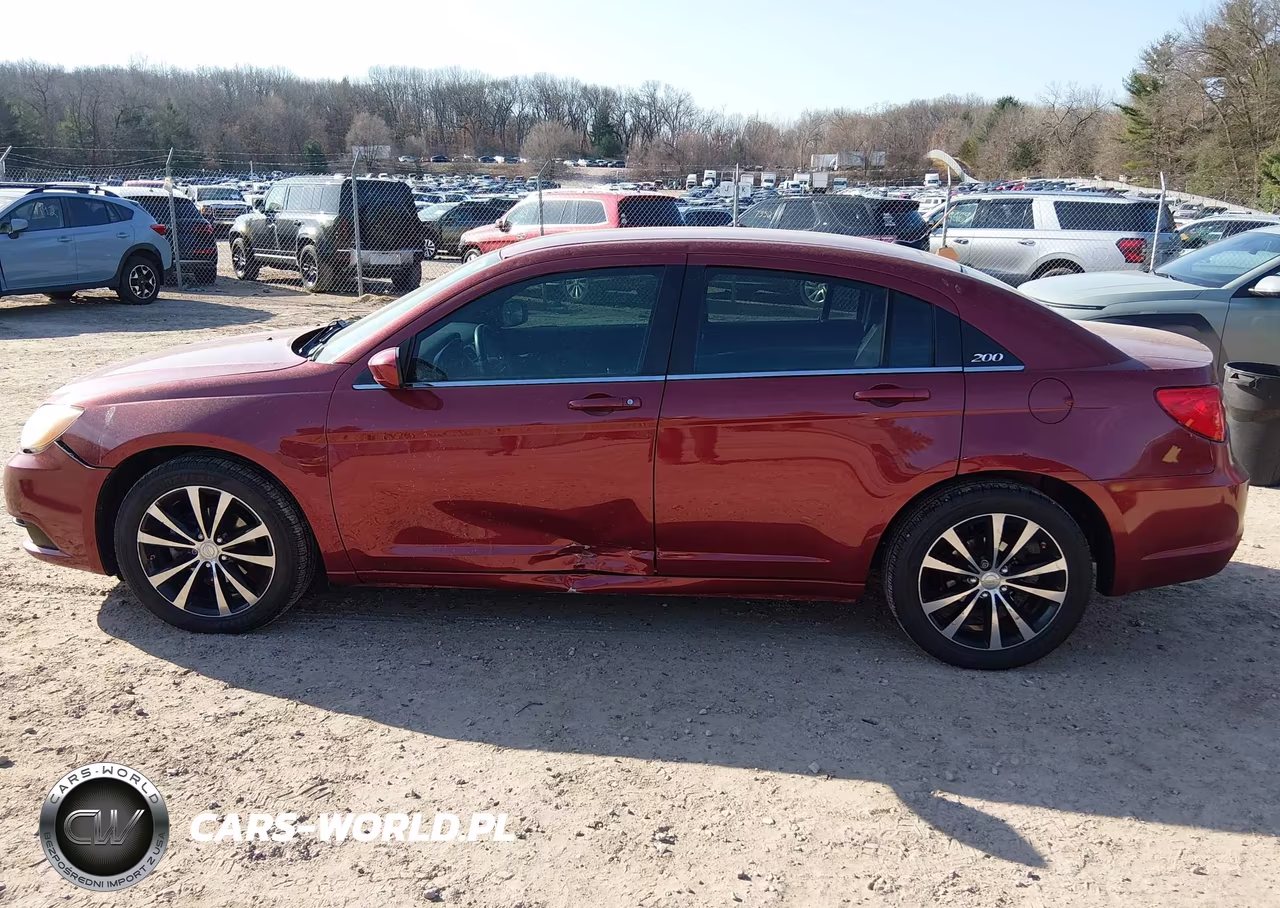 2013 Chrysler 200 Touring VIN:1C3CCBBG0DN728389 - 14