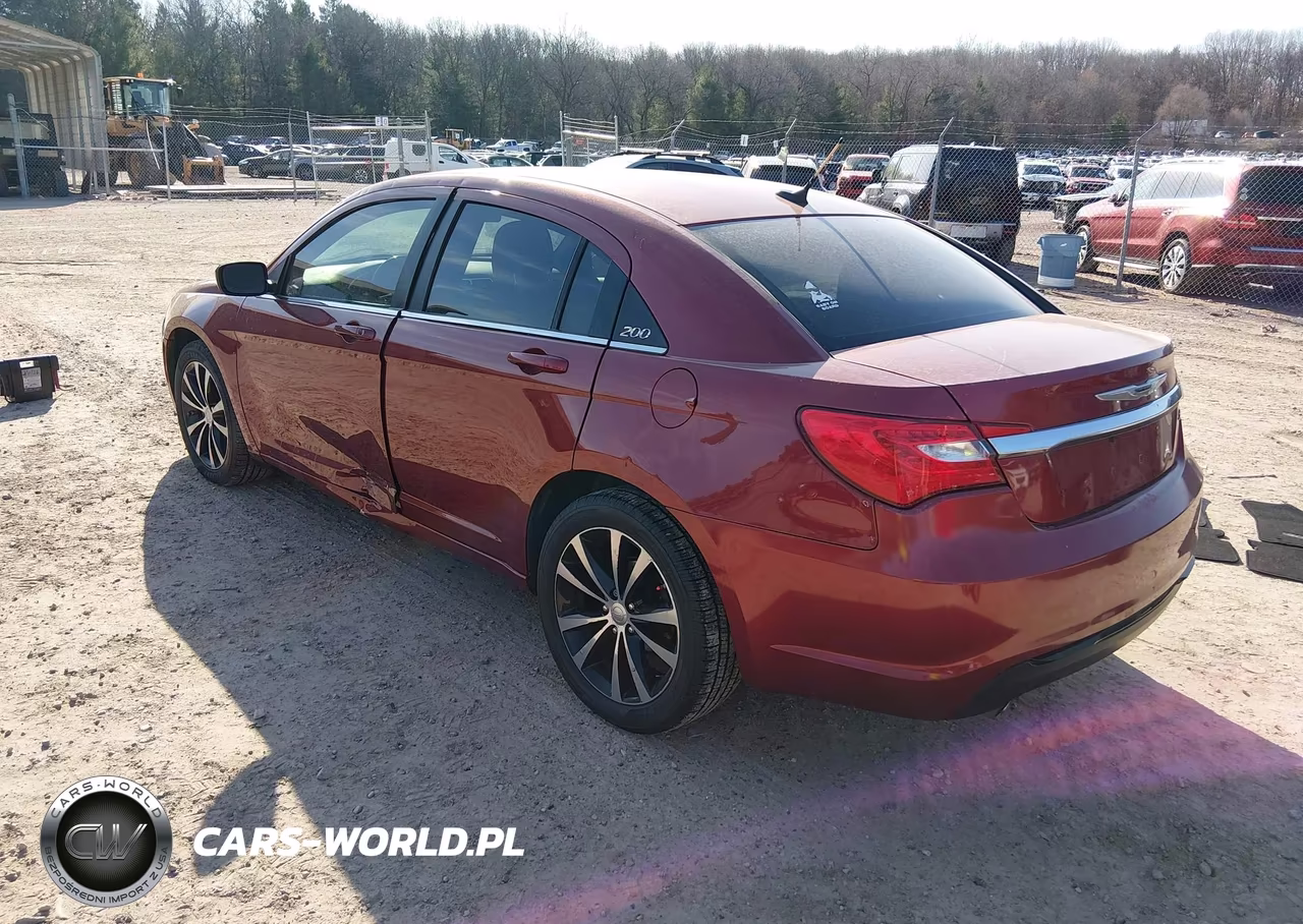 2013 Chrysler 200 Touring VIN:1C3CCBBG0DN728389 - 3
