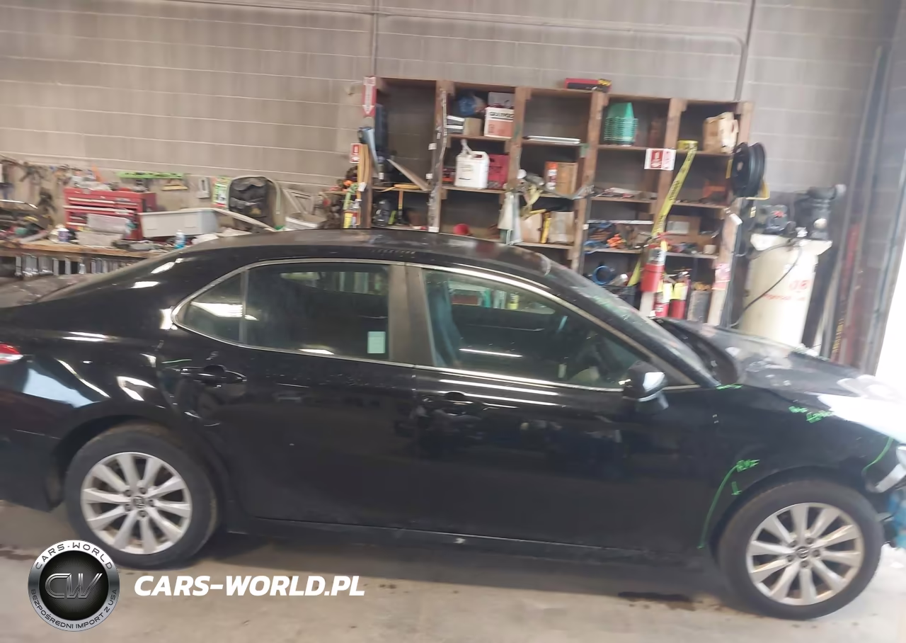 2018 Toyota Camry Le VIN:4T1B11HK4JU618509 - 13