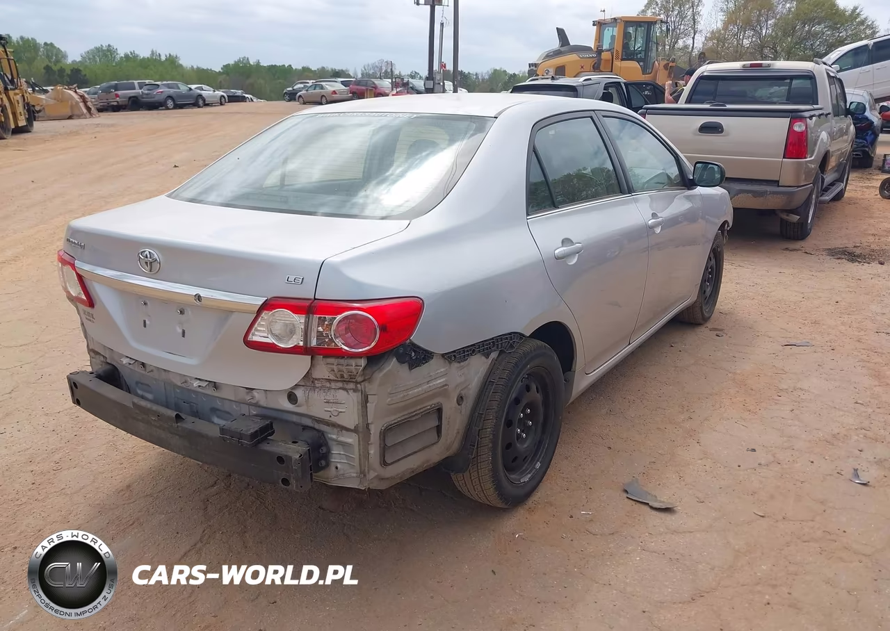2013 Toyota Corolla Le VIN:5YFBU4EE4DP204756 - 4