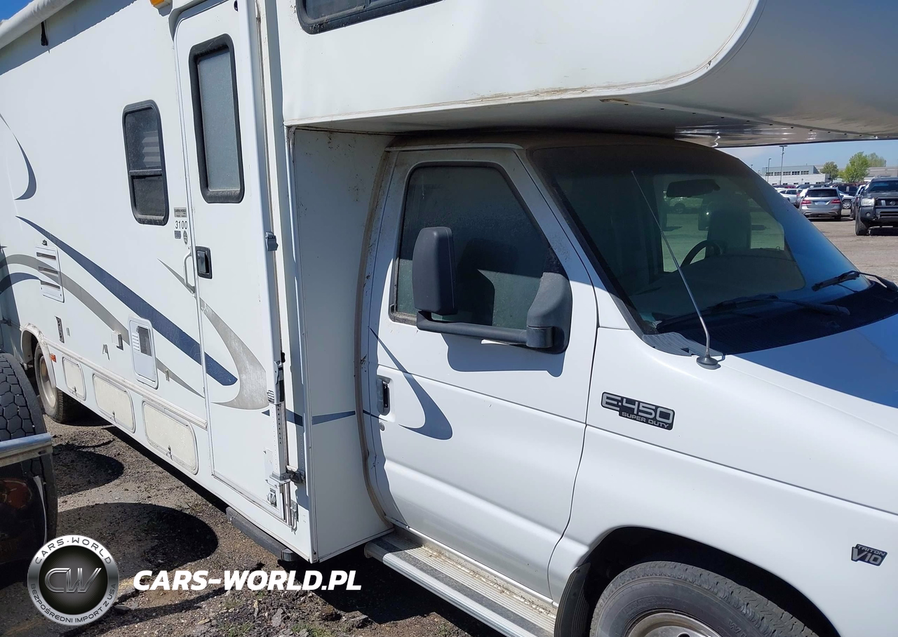 2002 Ford E-450 Cutaway Standard