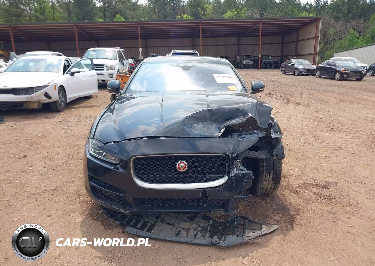 2017 Jaguar Xe 35T Premium VIN:SAJAJ4BV9HA957333 - 13