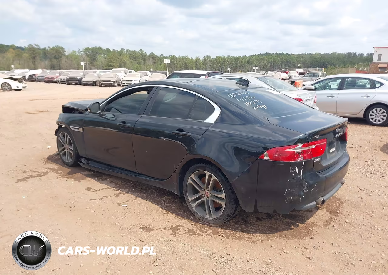 2017 Jaguar Xe 35T Premium VIN:SAJAJ4BV9HA957333 - 3