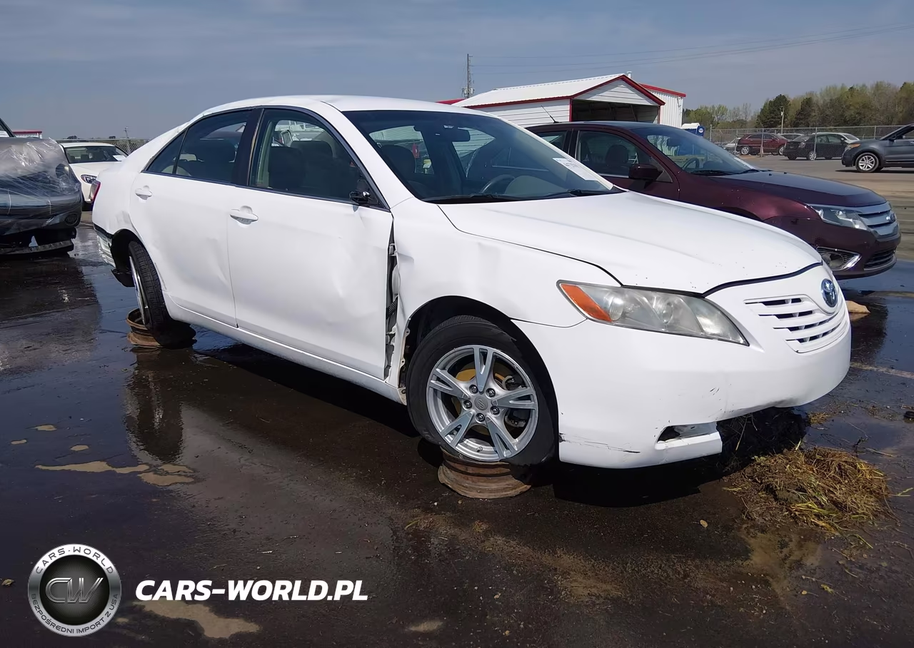 2009 Toyota Camry Le – zdjęcie 1 z 12