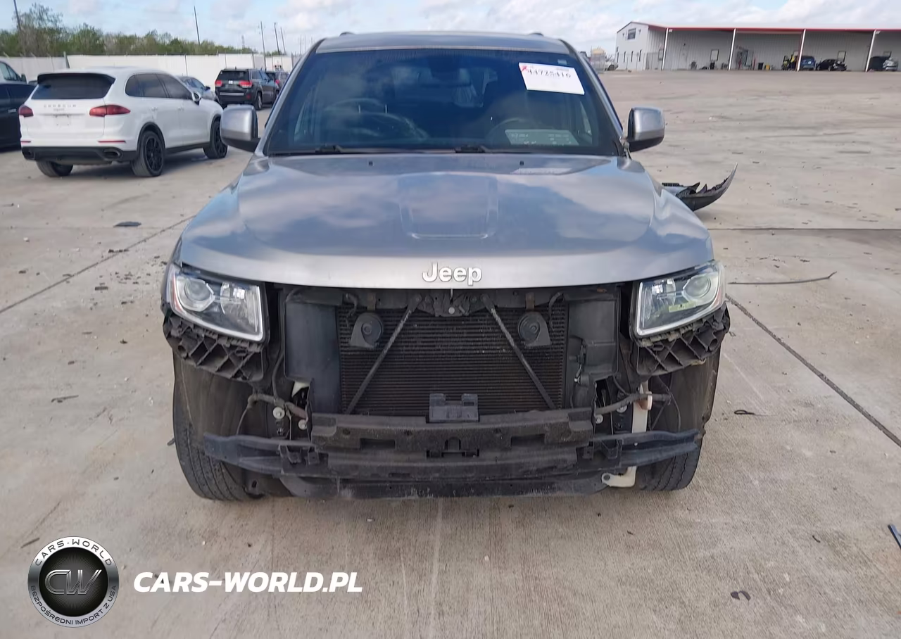 2015 Jeep Grand Cherokee Laredo VIN:1C4RJEAG1FC235706 - 12