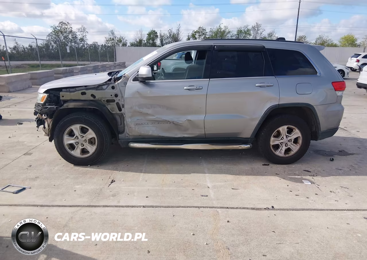 2015 Jeep Grand Cherokee Laredo VIN:1C4RJEAG1FC235706 - 14