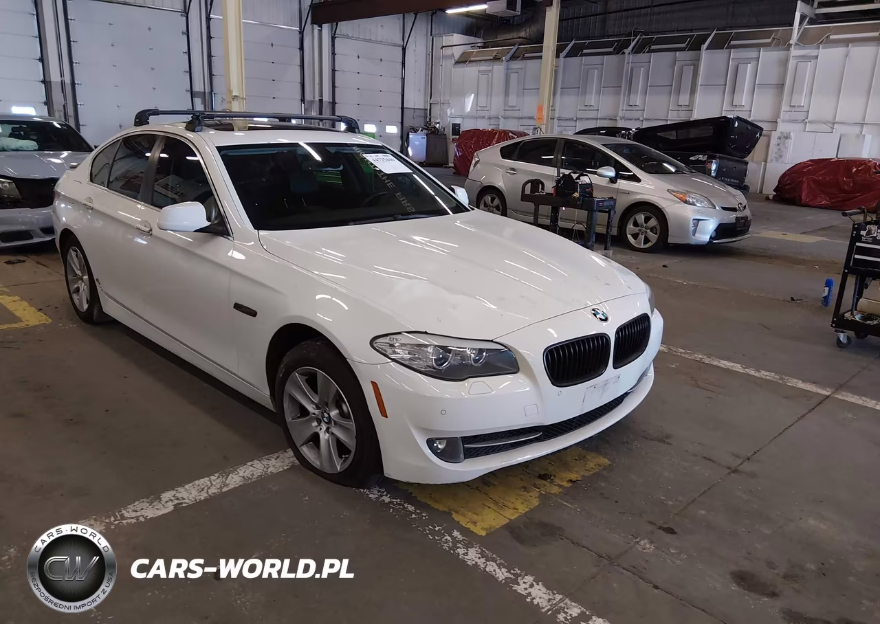 2011 BMW 528I – zdjęcie 1 z 11