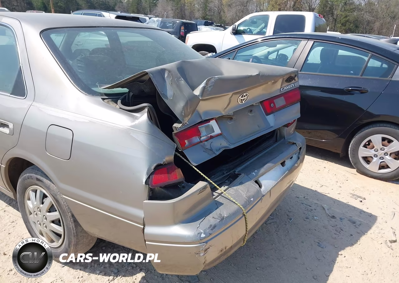 1997 Toyota Camry Le VIN:4T1BG22K7VU044166 - 12
