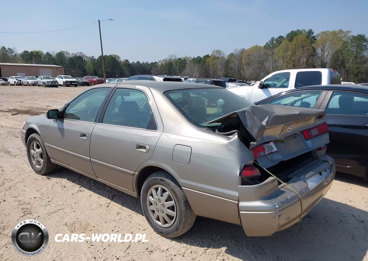 1997 Toyota Camry Le VIN:4T1BG22K7VU044166 - 3